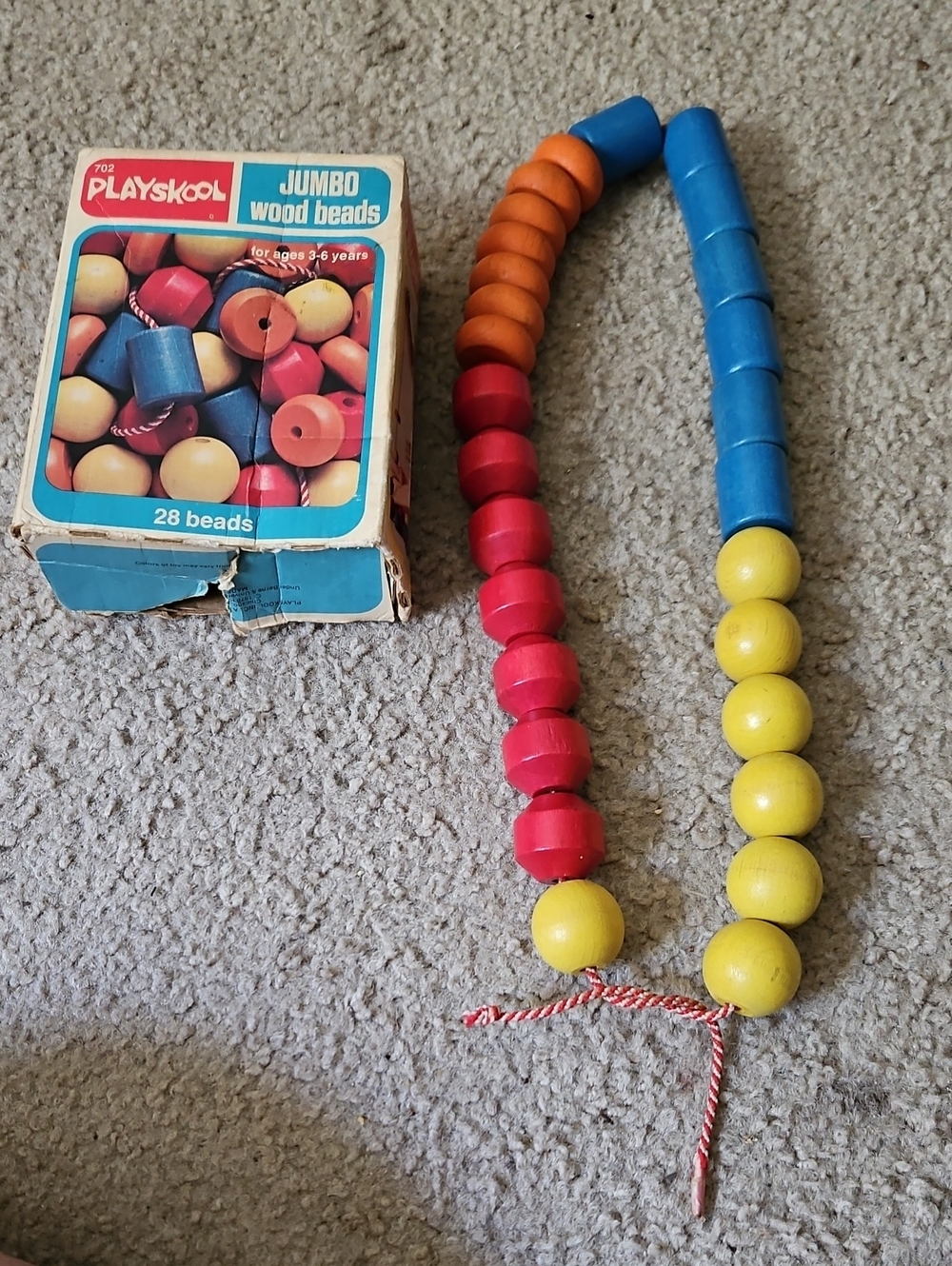 Playskool 702 Jumbo Wood Beads String - Red, Yellow, Blue Vintage 1978 28 Beads